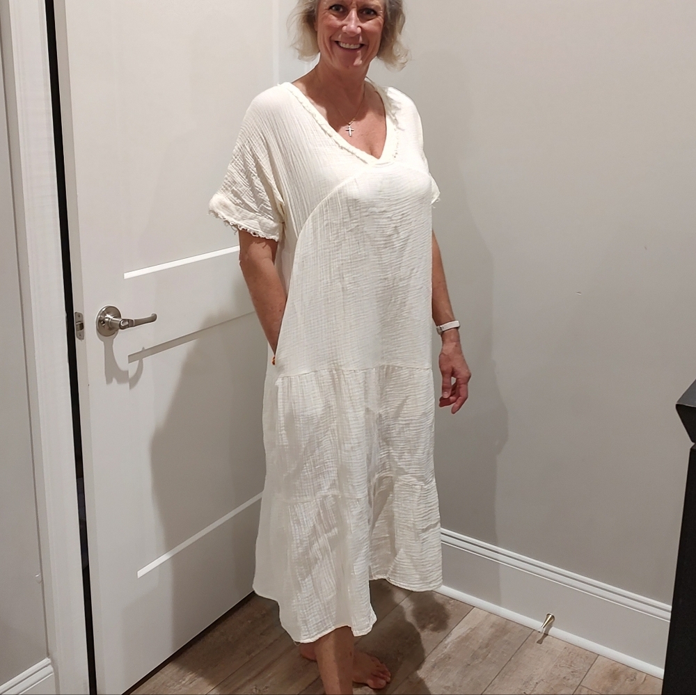 Comfy Cream Midi Dress With Pockets